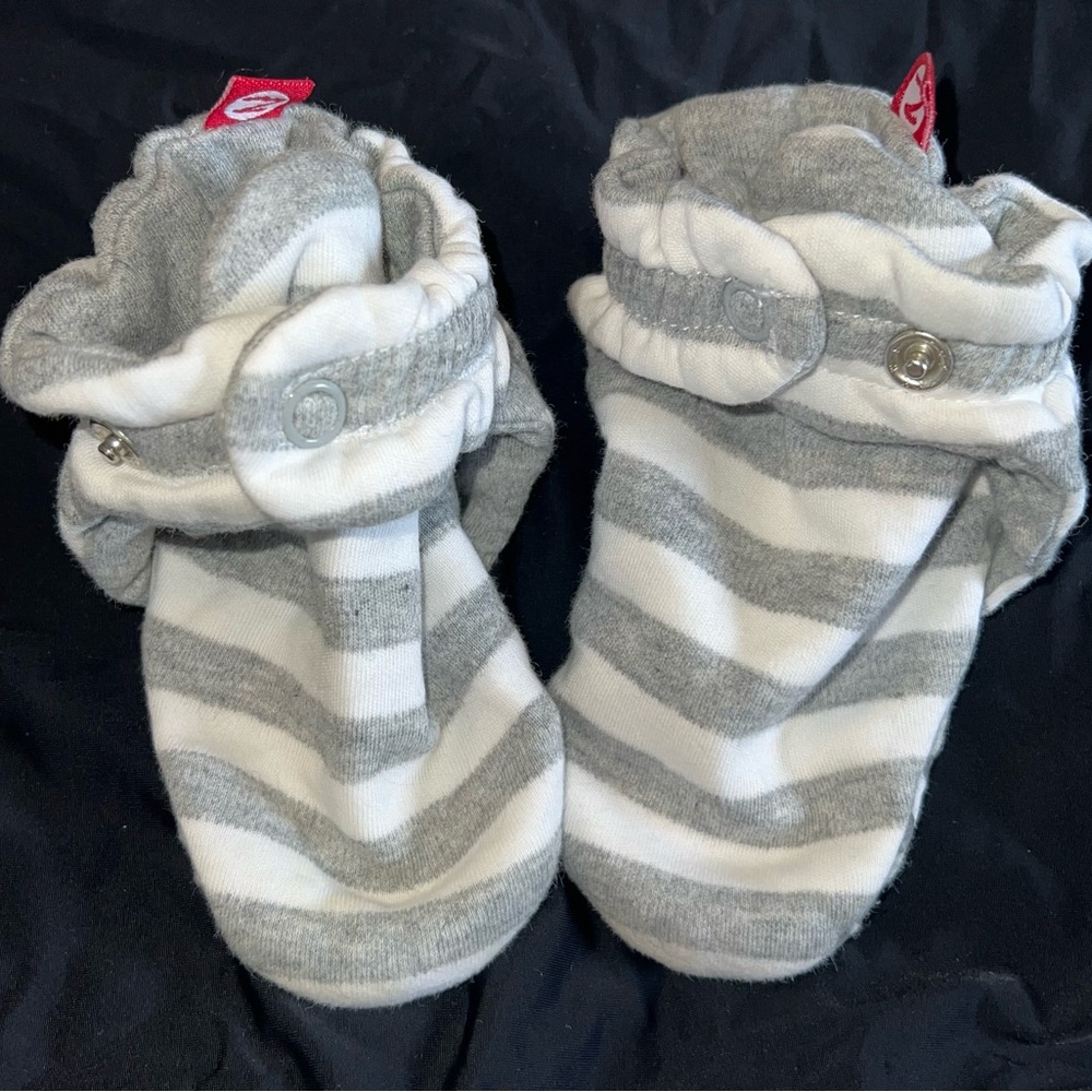 Zutano 18m booties